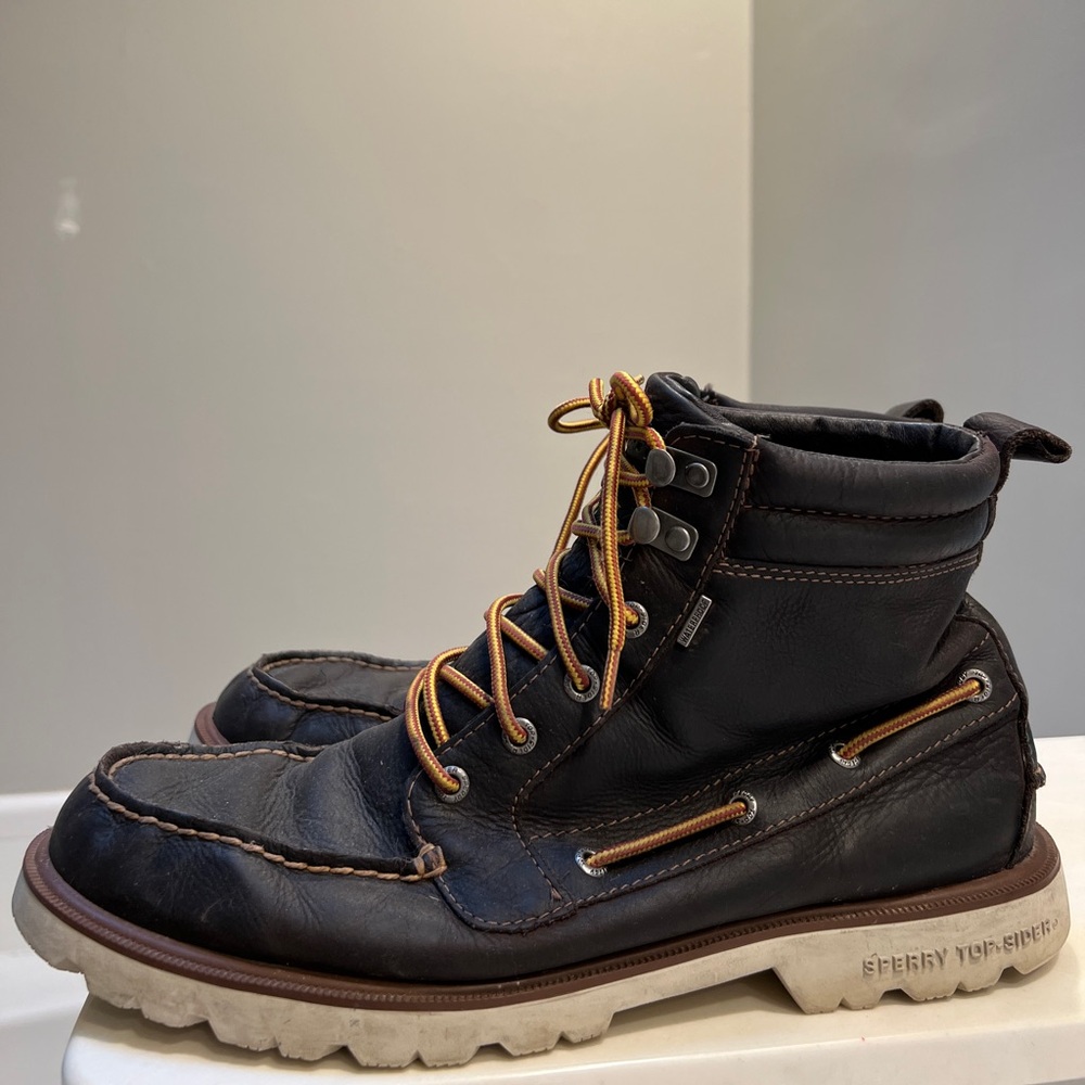 Sperry Dark Brown Boat Shoes with Moc Toe